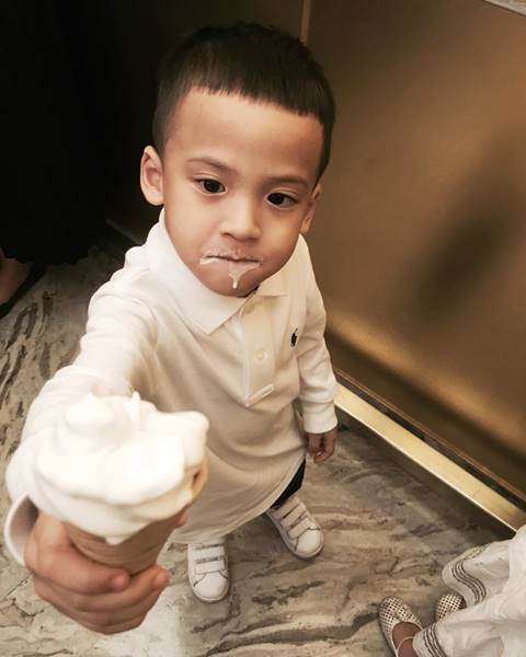 คลิปนี้แดดดี๊ห้ามดู น้องบีน่า น้องบรู๊คลิน กับความน่ารักน่าเอ็นดู คลิปนี้แดดดี๊ห้ามดู น้องบีน่า น้องบรู๊คลิน กับความน่ารักน่าเอ็นดู