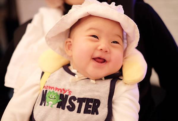 น้องเป่าเปา ยิ้มสู้กล้องถ่ายรูปติดพาสปอร์ตเล่มแรก พร้อมเที่ยวต่างประเทศ !! น้องเป่าเปา ยิ้มสู้กล้องถ่ายรูปติดพาสปอร์ตเล่มแรก พร้อมเที่ยวต่างประเทศ !!น้องเป่าเปา ยิ้มสู้กล้องถ่ายรูปติดพาสปอร์ตเล่มแรก พร้อมเที่ยวต่างประเทศ !!