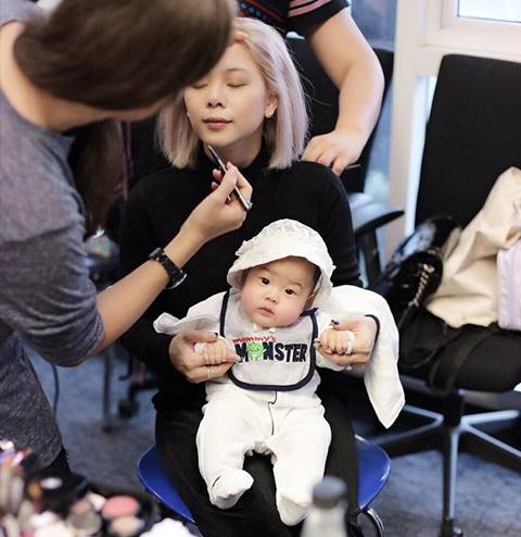 น้องเป่าเปา ยิ้มสู้กล้องถ่ายรูปติดพาสปอร์ตเล่มแรก พร้อมเที่ยวต่างประเทศ !! น้องเป่าเปา ยิ้มสู้กล้องถ่ายรูปติดพาสปอร์ตเล่มแรก พร้อมเที่ยวต่างประเทศ !!