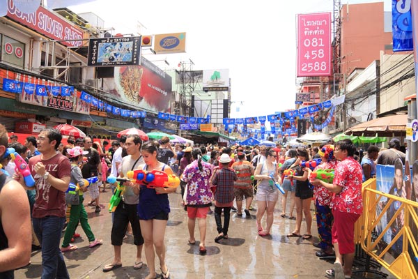 ที่เล่นน้ำสงกรานต์ทั่วไทย ที่เล่นน้ำสงกรานต์ทั่วไทย