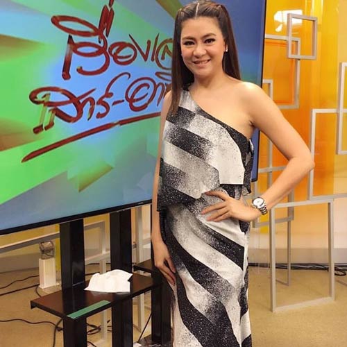 คุณแม่ดาราออกกำลังกาย คุณแม่ดาราออกกำลังกาย
