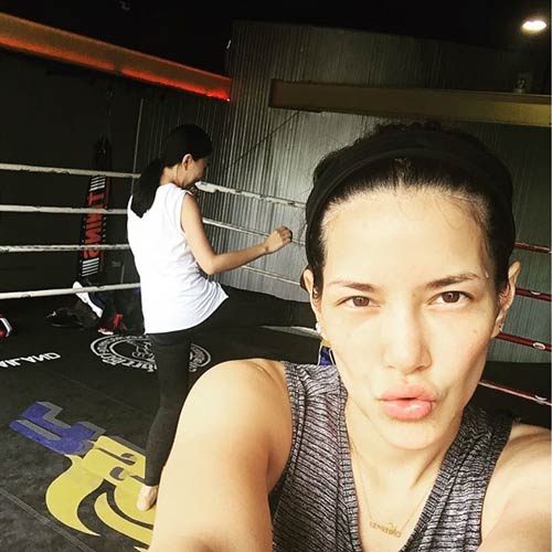 คุณแม่ดาราออกกำลังกาย คุณแม่ดาราออกกำลังกาย
