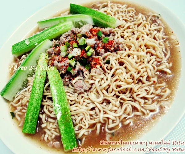ราดหน้ามาม่าหมูสับไมโครเวฟ ราดหน้ามาม่าหมูสับไมโครเวฟ