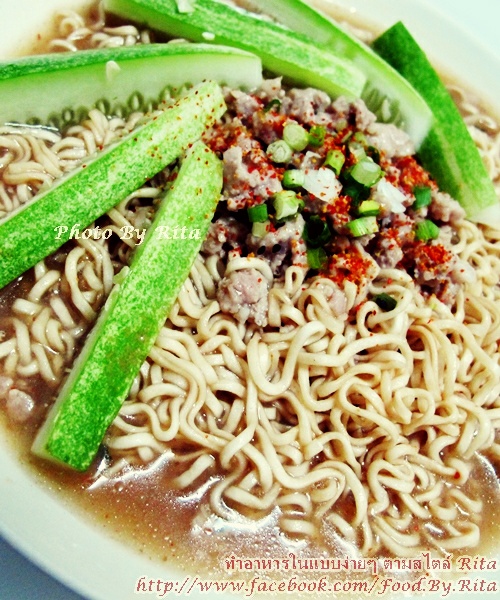 ราดหน้ามาม่าหมูสับไมโครเวฟ ราดหน้ามาม่าหมูสับไมโครเวฟ