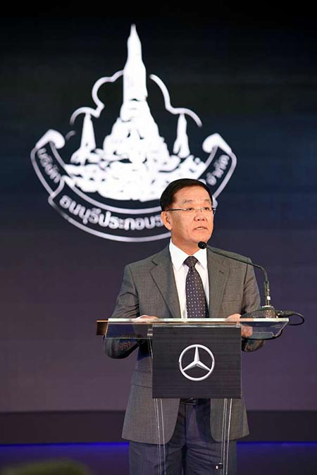 Mercedes-Benz Mercedes-Benz