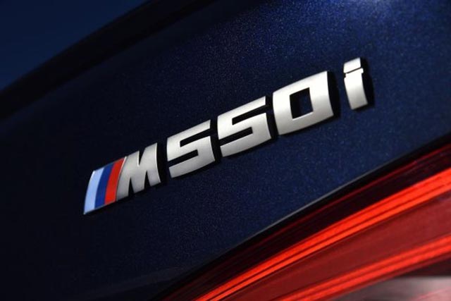 BMW M550i xDrive BMW M550i xDrive