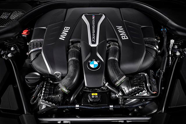 BMW M550i xDrive 2017 BMW M550i xDrive 2017