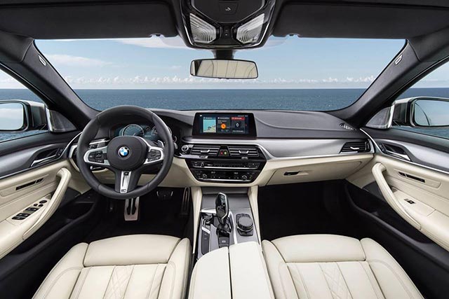 BMW M550i xDrive 2017 BMW M550i xDrive 2017