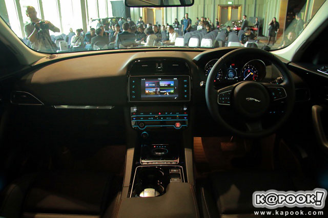 Jaquar F-PACE 2017 Jaquar F-PACE 2017