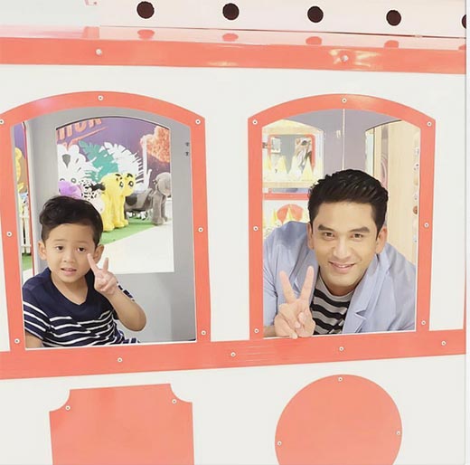 พ่อลูกดารา พ่อลูกดารา