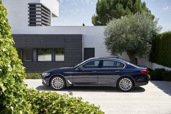 BMW 5 Series BMW 5 Series