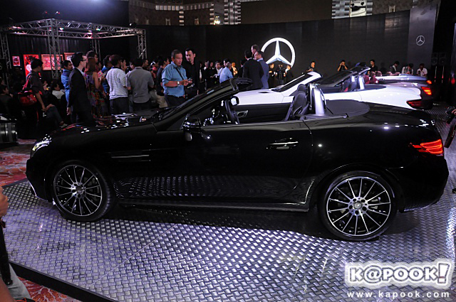 Mercedes-Benz SLC 300 AMG Dynamic Mercedes-Benz SLC 300 AMG Dynamic