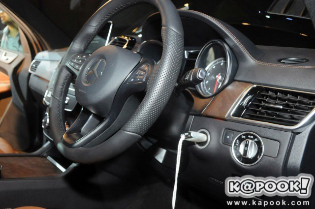 Mercedes Benz GLE 500 e 4MATIC Mercedes Benz GLE 500 e 4MATIC