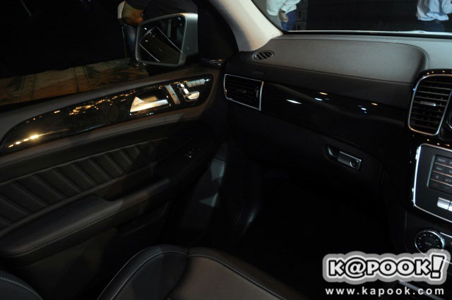 Mercedes Benz GLE 500 e 4MATIC Mercedes Benz GLE 500 e 4MATIC