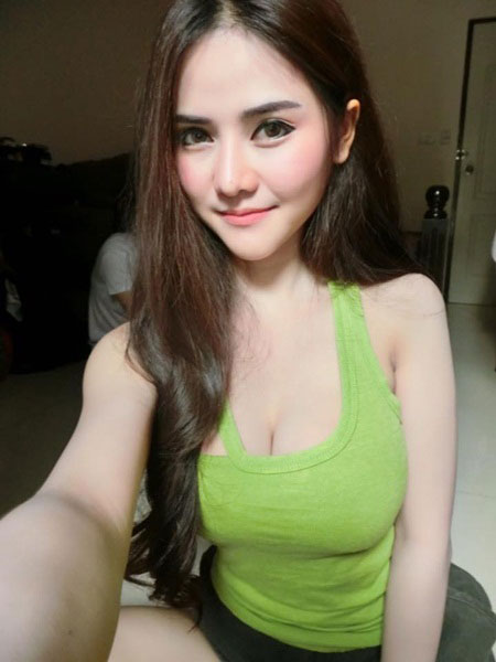 บลู จิรารัตน์ บลู จิรารัตน์