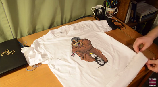 วิธีพับเสื้อผ้าใส่กระเป๋าเดินทาง วิธีพับเสื้อผ้าใส่กระเป๋าเดินทาง