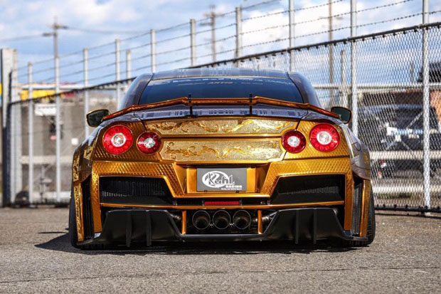 Kuhl Racing Engraved Nissan GT-R