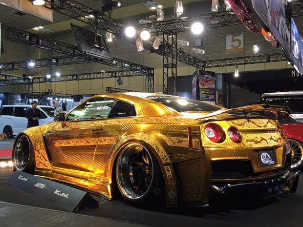 Kuhl Racing Engraved Nissan GT-R