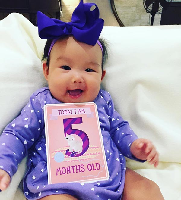 น้องพิพิม ลูกสาวแม่ต่าย ชุติมา น้องพิพิม ลูกสาวแม่ต่าย ชุติมา