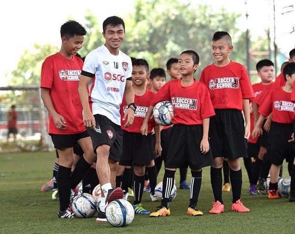 เมสซี่เจ ชนาธิป สรงกระสินธ์ เมสซี่เจ ชนาธิป สรงกระสินธ์