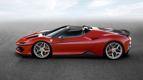 Ferrari J50 รุ่นพิเศษ Ferrari J50 รุ่นพิเศษ