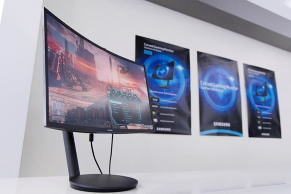 ซัมซุงเปิดตัว Quantum Dot Curved Monitor ซัมซุงเปิดตัว Quantum Dot Curved Monitor