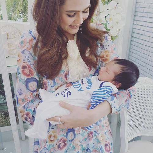 น้องดีแลน ชมพู่ อารยา น้องดีแลน ชมพู่ อารยา