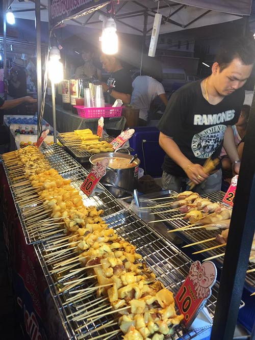 ร้านปลาหมึกย่าง ร้านปลาหมึกย่าง