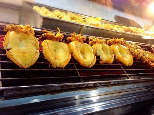 ร้านปลาหมึกย่าง ร้านปลาหมึกย่าง