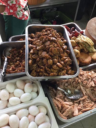 ร้านข้าวเหนียวหมูทอดเจ้าเด็ด ร้านข้าวเหนียวหมูทอดเจ้าเด็ด