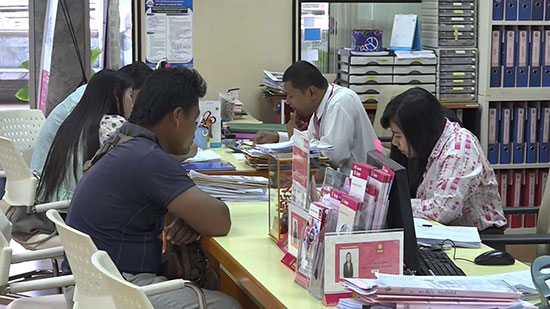 ออมสิน-ธ.ก.ส. เตรียมปล่อยสินเชื่อคนจน ออมสิน-ธ.ก.ส. เตรียมปล่อยสินเชื่อคนจน
