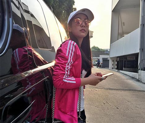 จั๊กจั่น อคัมย์สิริ จั๊กจั่น อคัมย์สิริ