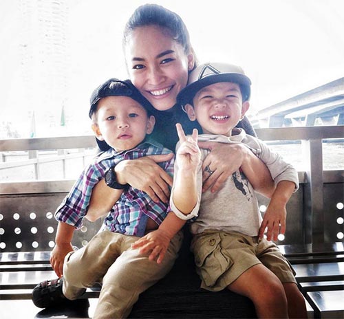 ดารา คุณแม่เลี้ยงเดี่ยว ดารา คุณแม่เลี้ยงเดี่ยว