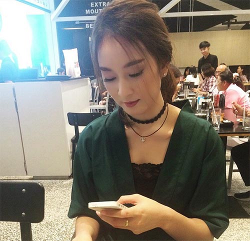 ชมพู่ ภัทราวรรณ พานิชชา ชมพู่ ภัทราวรรณ พานิชชา