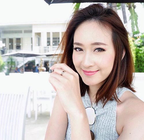 ชมพู่ ภัทราวรรณ พานิชชา ชมพู่ ภัทราวรรณ พานิชชา