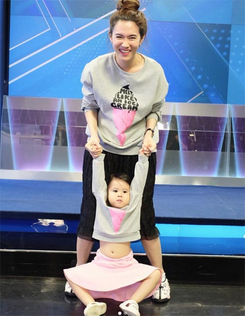 แม่ลูกดารา แม่ลูกดารา