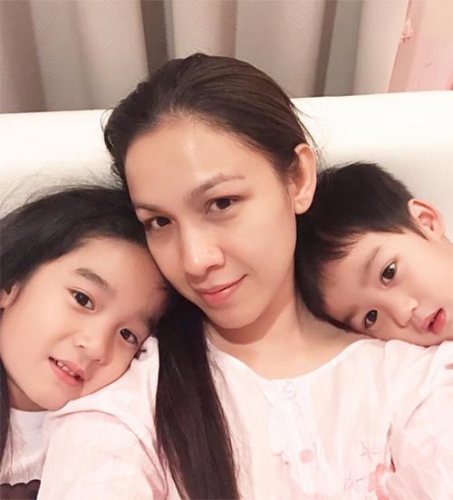 แม่ลูกดารา แม่ลูกดารา