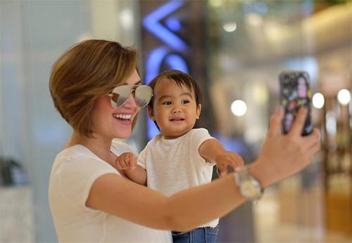 แม่ลูกดารา แม่ลูกดารา