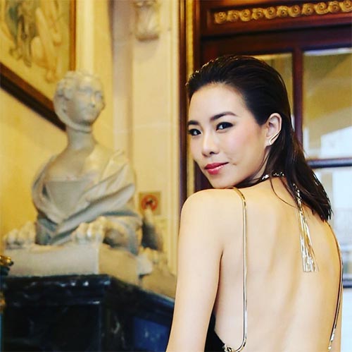 แฟชั่นเปิดหลัง แฟชั่นเปิดหลัง