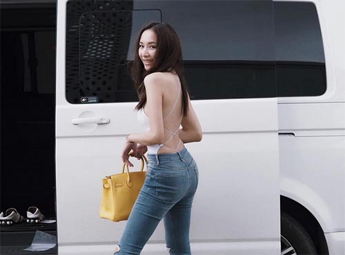 แฟชั่นเปิดหลัง แฟชั่นเปิดหลัง
