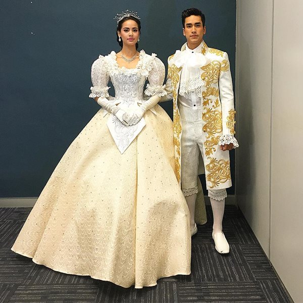 ณเดชน์ ญาญ่า ณเดชน์ ญาญ่า