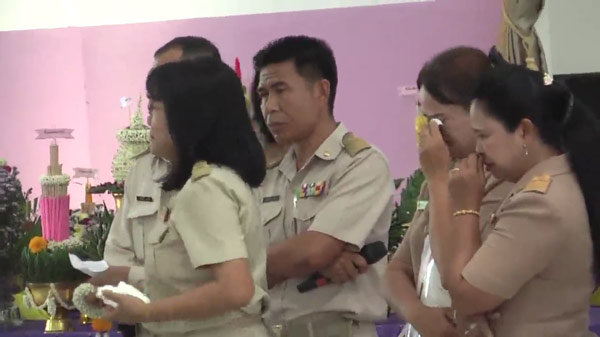 เด้ง ผอ.โรงเรียนห้วยเกิ้งพิทยาคาร เด้ง ผอ.โรงเรียนห้วยเกิ้งพิทยาคาร
