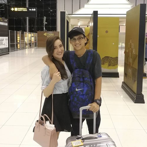 แม่นิโคล เทริโอ น้องทิกเกอร์ แม่นิโคล เทริโอ น้องทิกเกอร์