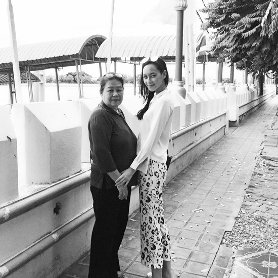 แม่ลูกดารา แม่ลูกดารา