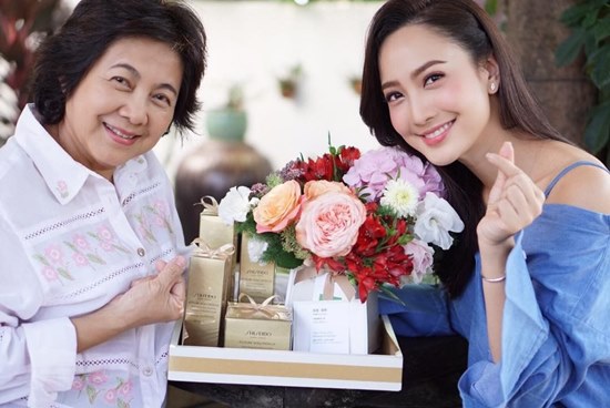 แม่ลูกดารา แม่ลูกดารา