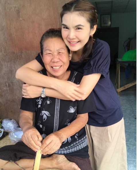 แม่ลูกดารา แม่ลูกดารา