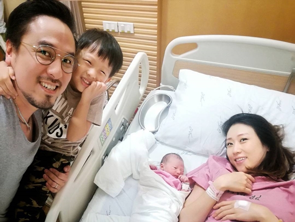 เบลล์ ไชน่าดอลล์ คลอดลูก เบลล์ ไชน่าดอลล์ คลอดลูก
