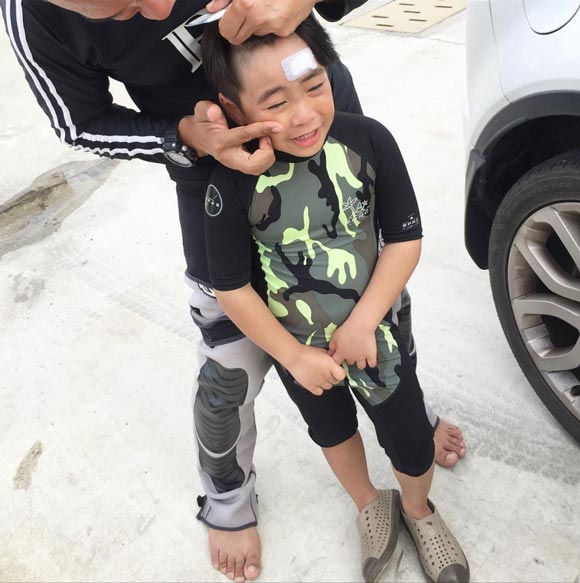 น้องออก้า ลงพื้นที่ช่วยเหลือน้ำท่วมภาคใต้ น้องออก้า ลงพื้นที่ช่วยเหลือน้ำท่วมภาคใต้