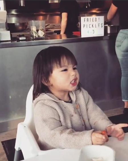 น้องเอวาลีน ลูกสาวเจนนี่ อั๋น น้องเอวาลีน ลูกสาวเจนนี่ อั๋น