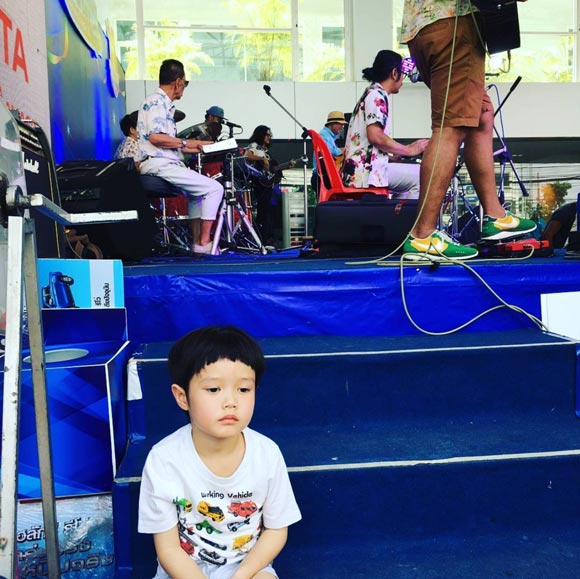 น้องสิล ลูกชายบอย สินเจริญ น้องสิล ลูกชายบอย สินเจริญ